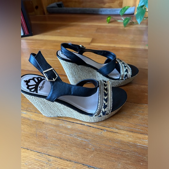 NWOT Fergalicious wedges - Picture 10 of 13